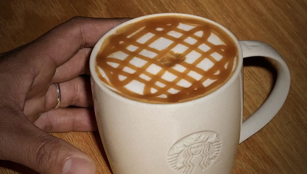 Bebida oferecida gratuitamente no Starbucks