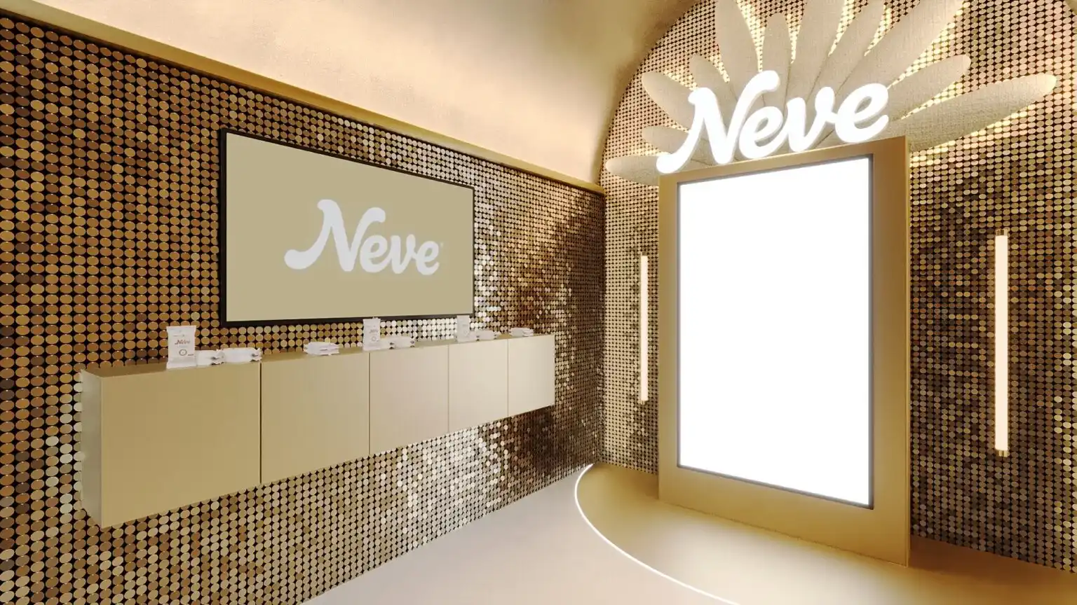 Estande luxuoso da marca Neve no Lollapalooza, com paredes revestidas em pastilhas douradas brilhantes, iluminação suave e exposição de produtos em prateleiras flutuantes.