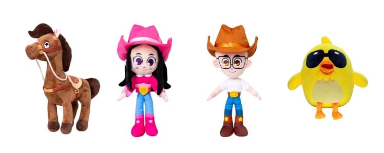 Quatro bonecos de pelúcia da Turma da Boiaderinha alinhados lado a lado contra um fundo branco: um cavalo marrom, uma menina com chapéu rosa, um menino com chapéu marrom e um pintinho amarelo de óculos escuros.