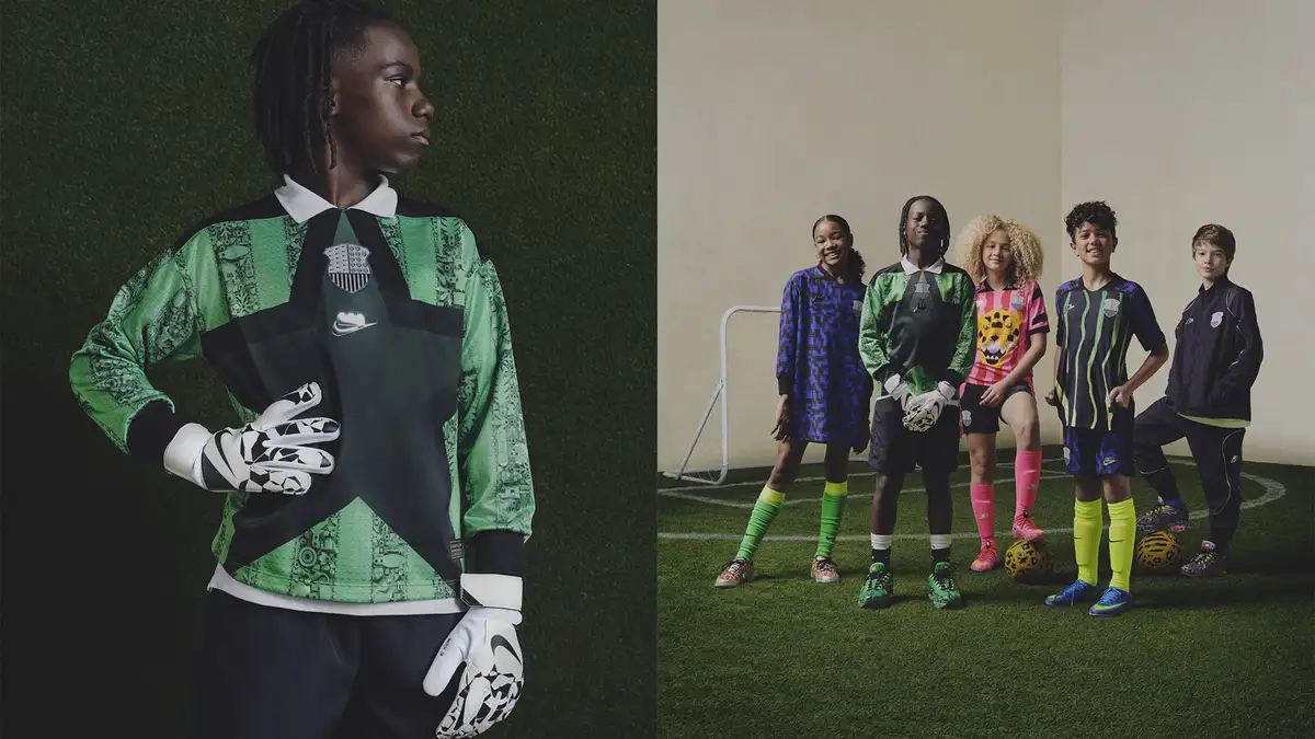 Crianças usam uniformes coloridos da coleção Nike e LEGO inspirada no futebol e na Copa do Mundo.