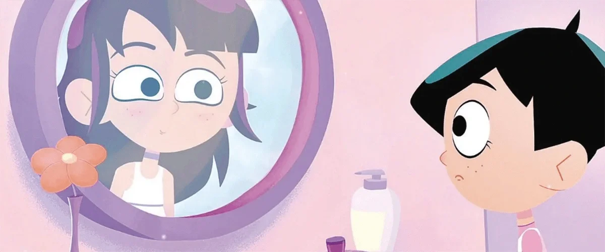 Personagem animada observa o próprio reflexo no espelho em cena delicada do filme “Atrás do Espelho”.
