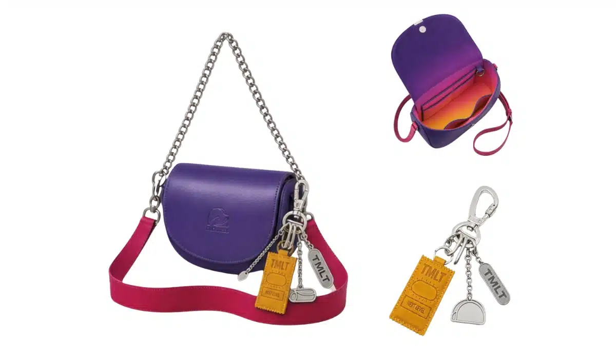 Bolsa exclusiva da Taco Bell com detalhes internos e chaveiros desenvolvida em colaboração com a Tumulto.