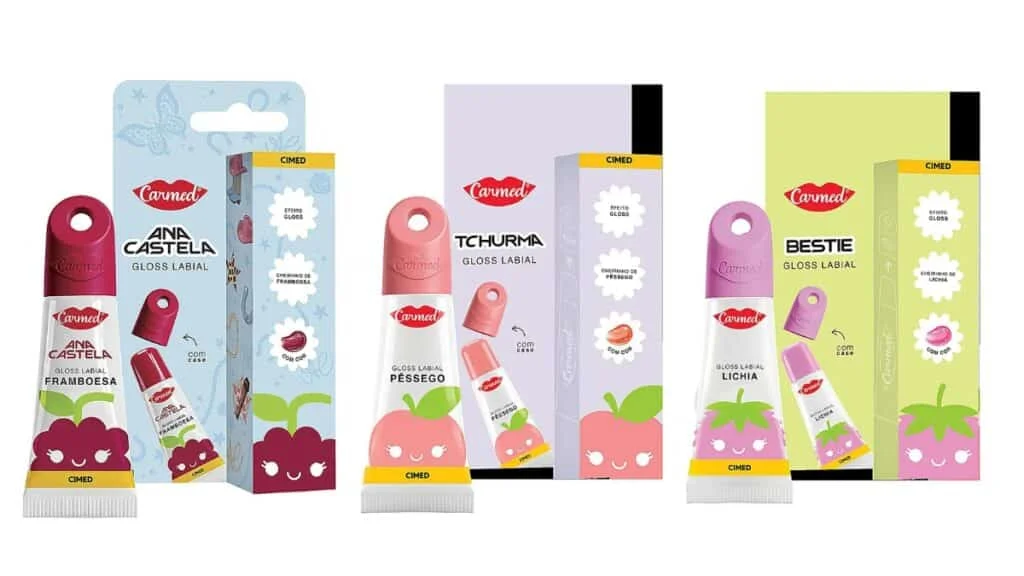 Glosses Carmed nas versões framboesa, pêssego e lichia com case.