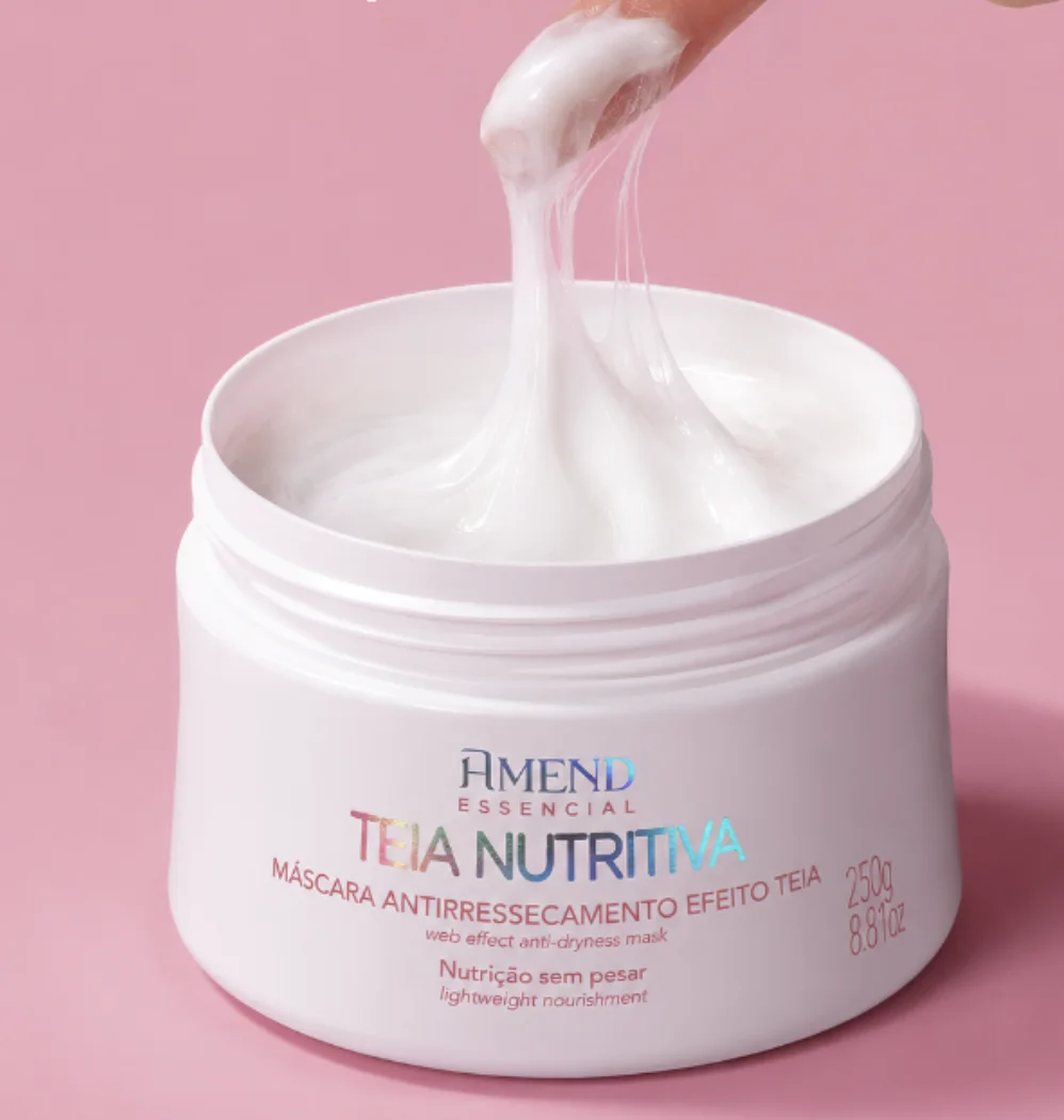 Textura da Máscara Amend Teia Nutritiva formando fios.