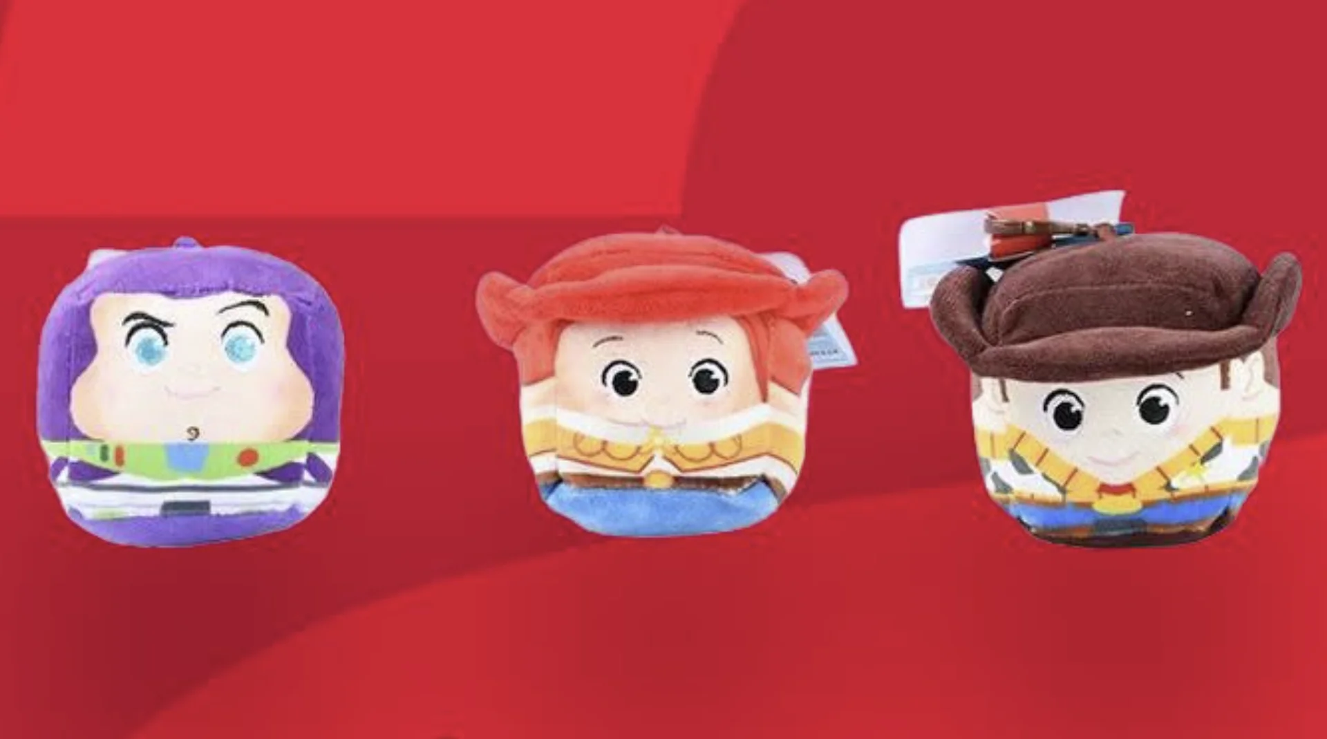 Pelúcias de Buzz Lightyear, Jessie e Woody de Toy Story.